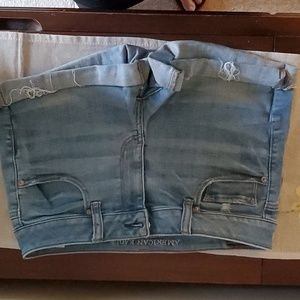 American eagle super super stretch Jean shorts size 10 midi good condition